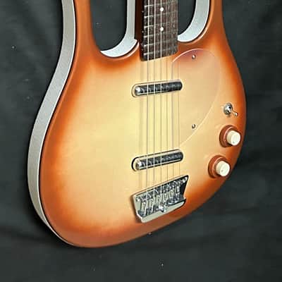 Danelectro Longhorn 2025 - Copper burst image 15