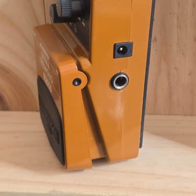 Behringer UT100 Ultra Tremolo 2000s - Brown image 3