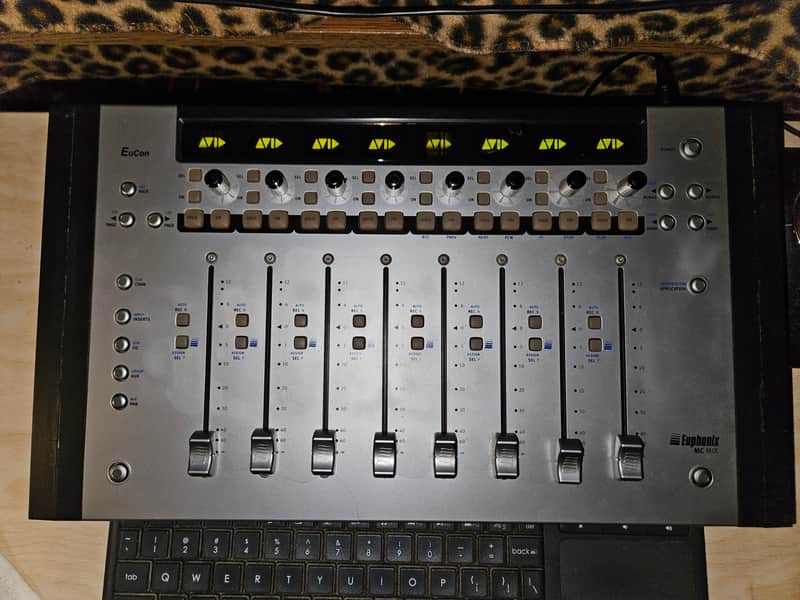 Euphonix MC Mix 8-Fader DAW Control Surface 2000s - Silver image 1