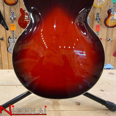 GRETSCH G2655 Streamliner Center Block Jr. Double-Cut with V-Stoptail, Laurel Fingerboard, Claret Burst image 12