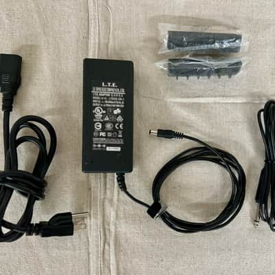 JBL Control 2P Compact 5.25" Powered 2-Way Studio Monitor Speaker (Pair) 2010s - Black image 7