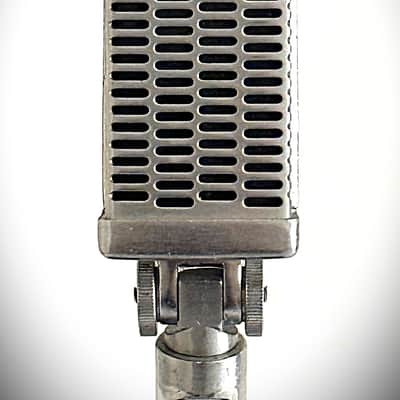 Vintage 1960's Calrad DM-16 Dynamic Microphone, sounds excellent, w/stand-cable image 3