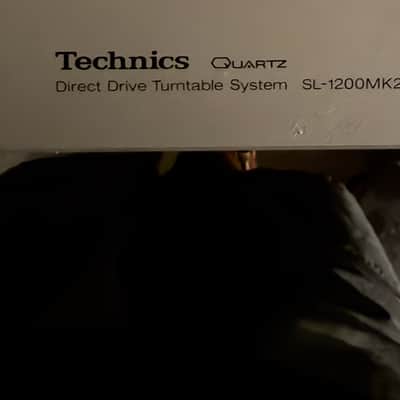 Technics SL-1200MK2 1979 - 2010 - Silver image 2