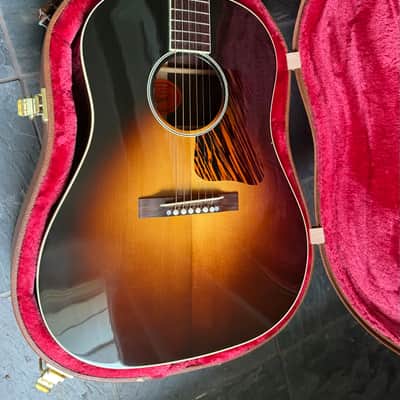 Gibson Custom Shop Limited Edition Advanced Jumbo Red Spruce Guitar 2022 - Sunburst image 1