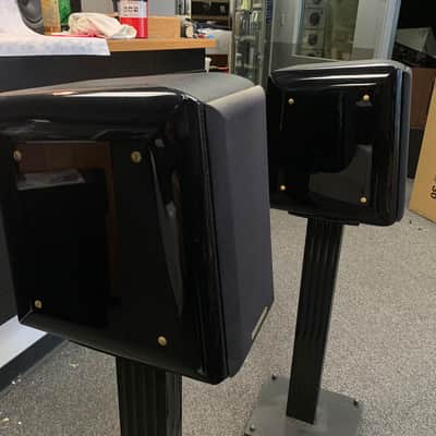 Sonus Faber Concerto w/ Stands image 6