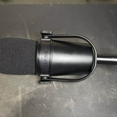 Shure MV7X Cardioid Dynamic Podcast Microphone 2020 - Present - Black image 5