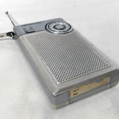 Vintage Sound Design AM FM Transistor Radio Model 2145 – B image 4