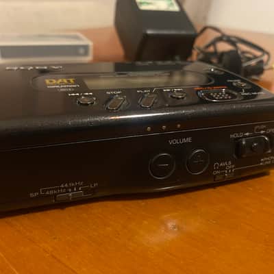 Sony TCD-D8 DAT Walkman Mid-90’s image 2
