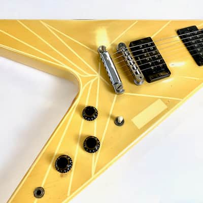 Gibson Flying V 1984 Alpine White image 7