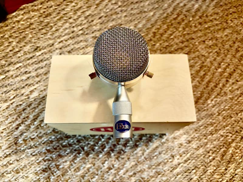 Blue B3 Bottle Cap Mic Capsule w/ Box image 1