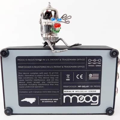 Moog Minifooger MF 05 V2 Analog Delay Pedal + Neuwertig + 1,5 Jahre Garantie image 2