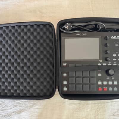 Akai MPC One Standalone MIDI Sequencer 2020 incl. Case image 6