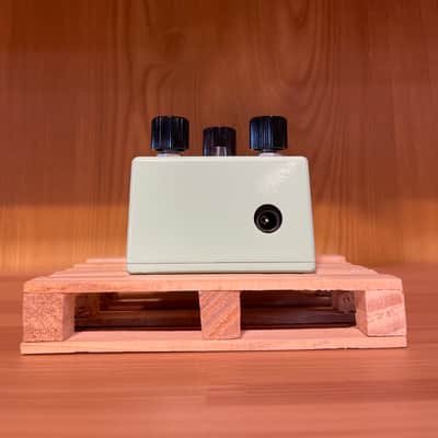 Walrus Audio Voyager Preamp/Overdrive Pedal image 4