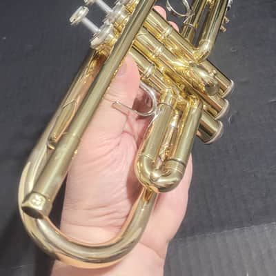 Bach Stradivarius 43G Bell Trumpet, 2 Mouthpieces &2 handle hardwood case. - Clear Lacquer image 21