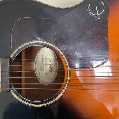 Epiphone EL-00 2012 - Vintage Sunburst with hard case and Dean Markley piezo image 8
