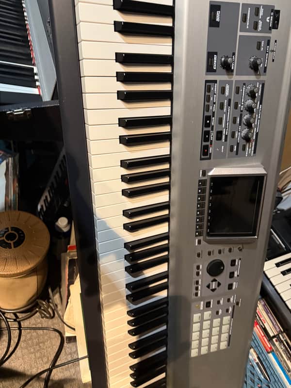 Roland Fantom-X8 88-Key Workstation Keyboard 2003 - 2004 - Silver image 1