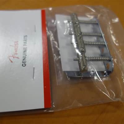 Fender Pure Vintage Bass Bridge Assembly, Nickel/Chrome image 4