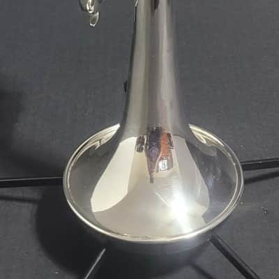 Vintage King Sliver Flair 1055T Professional Trumpet, Mouthpiece and Original Hard Case 1970-1975 - Silver plated image 5