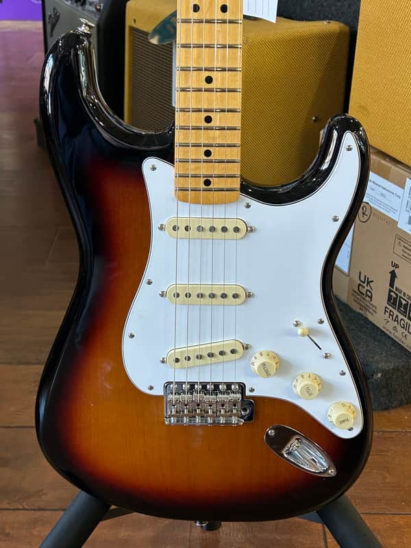 Fender Jimi Hendrix Artist Series Signature Stratocaster Sunburst