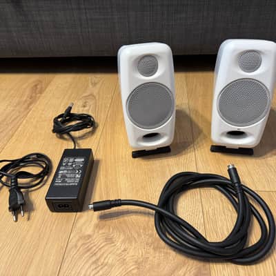 IK Multimedia iLoud Micro Monitor Pro Active Studio Monitor - Pair 2024 - Present - White image 6