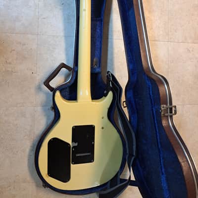 Washburn Falcon 1983 - Yellow image 2