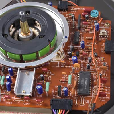 Technics SL-1200MK3 Black Direct Drive Turntable in Very Good condition image 19