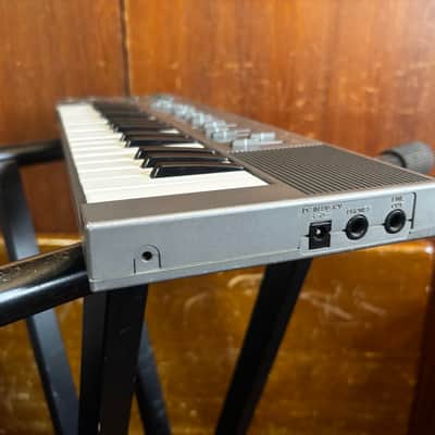 Yamaha CS01 vintage analog monophonic synthesizer image 6