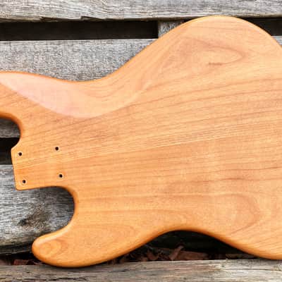 Warmoth Jazz Bass Body, Two Piece Light Alder, Oil Finish image 10