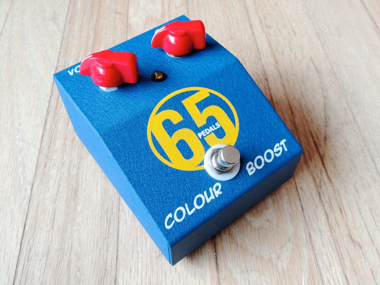 65AMPS COLOUR BOOST ギターエフェクター ブースター】ken氏（L'Arc-en-Ciel）も使用中の65 AMPS Colour Boostが