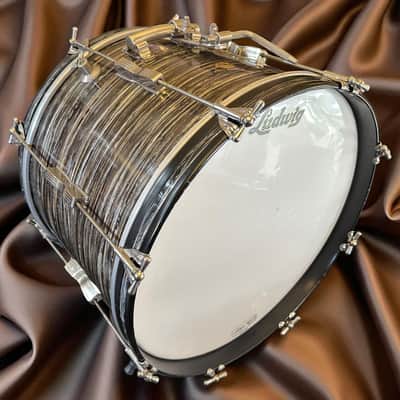 Ludwig No. 996-1 Club Date Outfit 8x12" / 14x14" / 14x20" Drum Set with Keystone Badges 1964 - 1968 - Oyster Black Pearl image 12