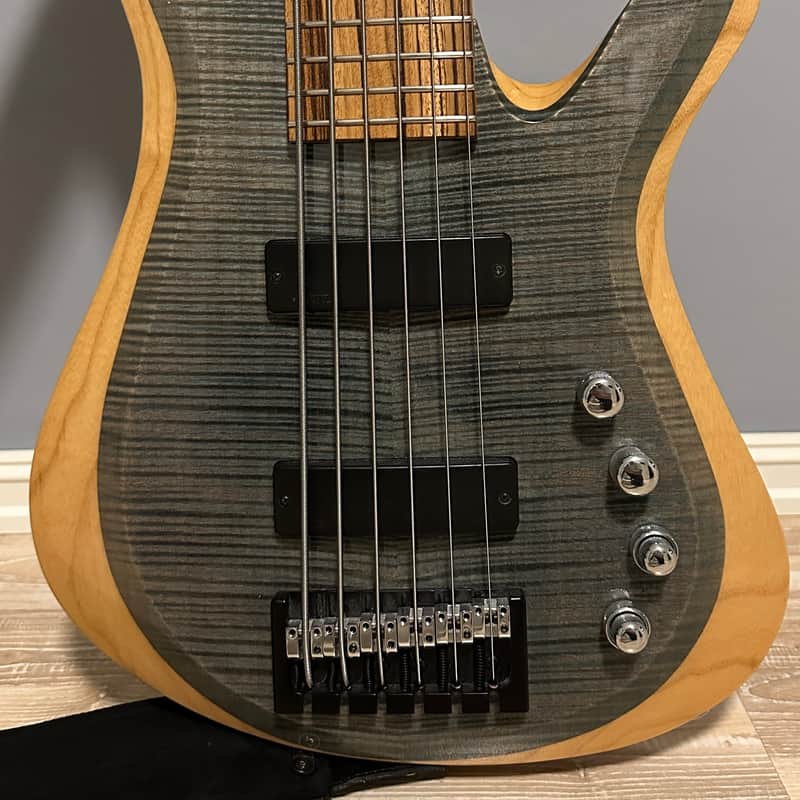 Kiesel Carvin V69K 6 String Bolt-On Vanquish Electric Bass 2019 Aurora Blue
