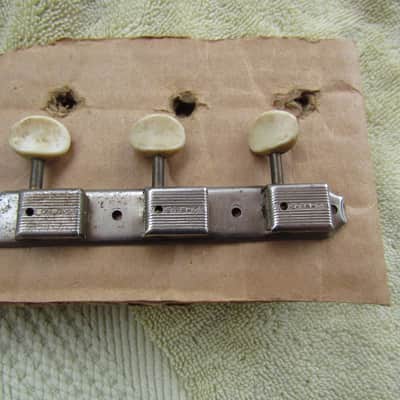 Kluson Single Line 3 On A Strip Bass Side Tuners Fits J-45 Les Paul Jr Vintage Single Line Kluson Tuners For Restoration Or Repair image 1