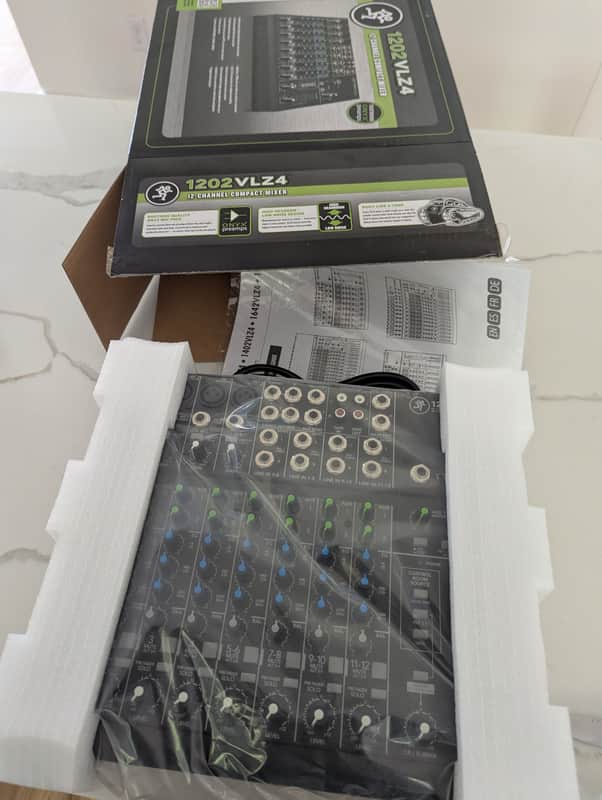 Mackie 1202VLZ4 12-Channel Mic / Line Mixer Brand New image 1