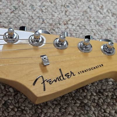 Fender American Elite Stratocaster with Maple Fretboard 2016 - 2019 - Ocean Turquoise Metallic image 6