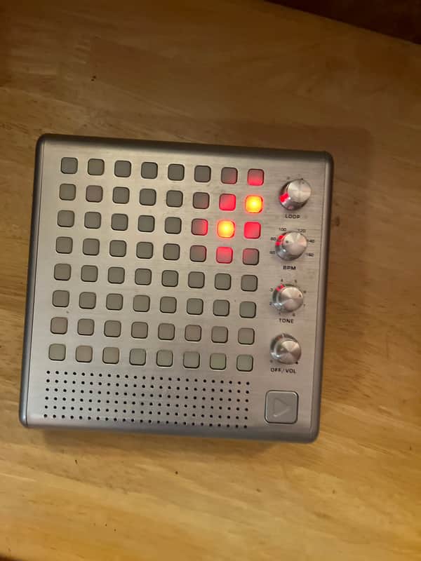 ThinkGeek bliptronic 5000 image 1