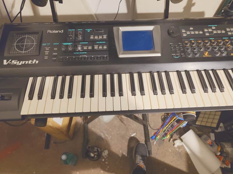 Roland V-Synth 61-Key Digital Synthesizer 2003 - 2007 - Black image 1