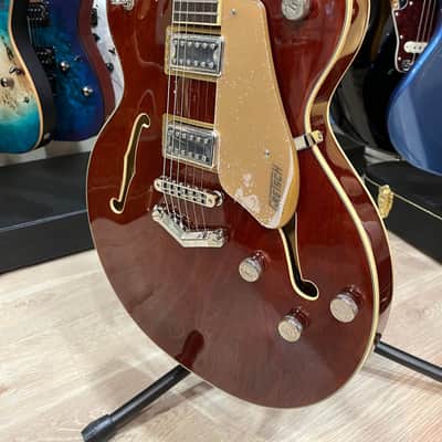 Gretsch G5622 Electromatic Center Block Double Cutaway with V-Stoptail Aged Walnut image 2