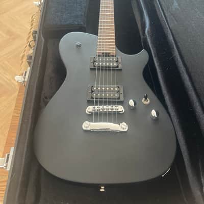Cort MBM-1 Matt Bellamy Signature 2020 Black Satin image 3