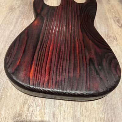 Unbranded Strat 2024 - Satin red image 4
