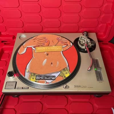 Technics SL1200MK2 Turntables Set Of 2 W/ Flight Cases image 10