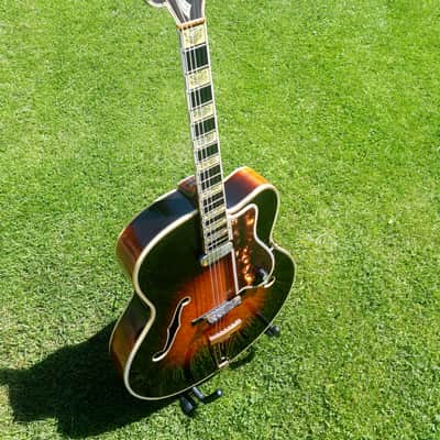 Levin De Luxe 1956 w/Pickup, All Original image 3