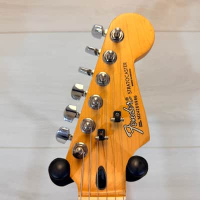 Fender Standard Stratocaster MIM Candy Apple Red Maple Neck 2005 Electric Guitar 2005 image 5