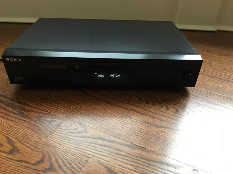 Sony MDS-JE470 minidisc recorder deck image 1