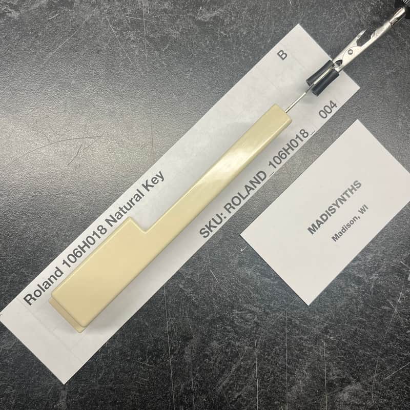 ORIGINAL Roland Replacement B Key (106H018) for Jupiter-4, System-100/700, SH-1/2/3/3A/5/7, RS-505, VP-330, Promars, etc image 1