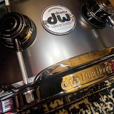 DW Collector's Series Satin Black Over Brass 5.5x14" Snare Drum - Satin Black with Black Nickel Hardware image 2