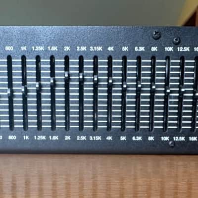 Peavey Q431 31-Band Graphic Equalizer 1990s - Black image 3