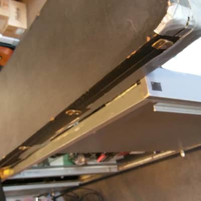 Gibson Thunderbird IV 1966 Sunburst image 21