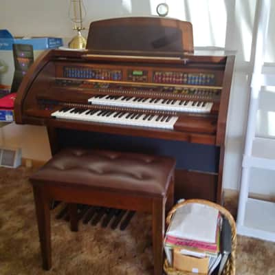 Lowrey Director Organ LC/35 image 3
