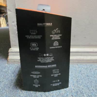 V-Moda Crossfade 2 Limited-edition Wireless Headphone Rolling Stones Classic Licks *BRAND NEW!! image 2