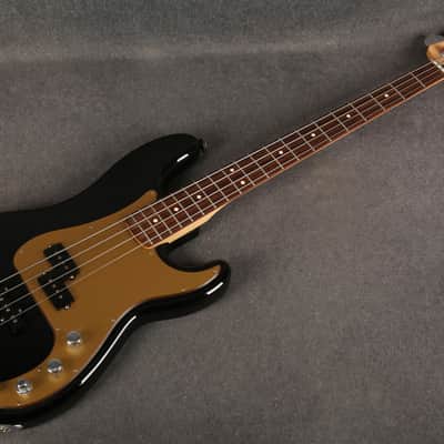 Fender Deluxe Active Precision Bass Special - Black - 2nd Hand image 10